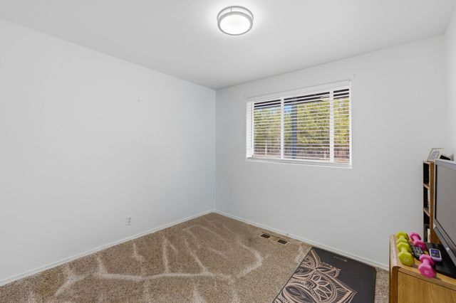 1406 Circle Bar Drive, La Pine, OR 97739