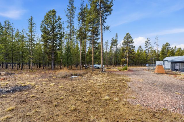 1406 Circle Bar Drive, La Pine, OR 97739