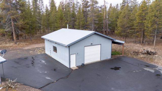 1406 Circle Bar Drive, La Pine, OR 97739