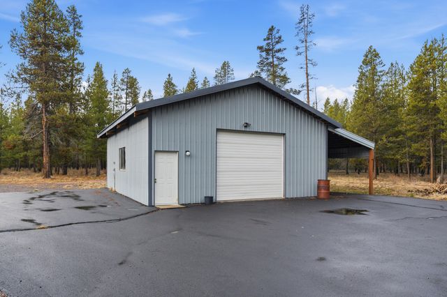 1406 Circle Bar Drive, La Pine, OR 97739