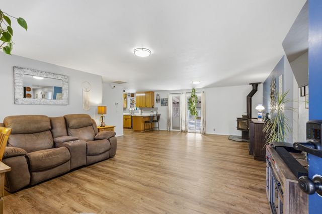 1406 Circle Bar Drive, La Pine, OR 97739