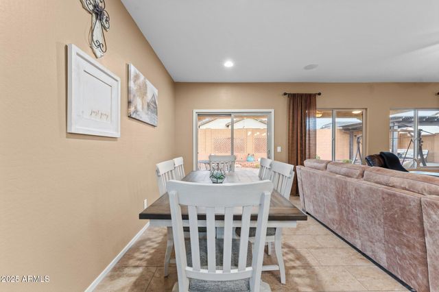 26011 W WAHALLA Lane, Buckeye, AZ 85396