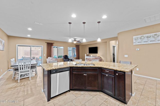 26011 W WAHALLA Lane, Buckeye, AZ 85396