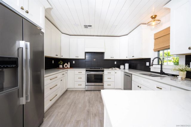 1930 W San Marcos Blvd 100, San Marcos, CA 92078