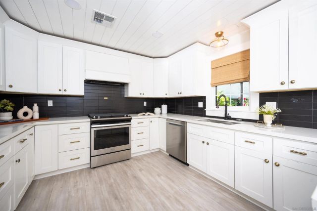 1930 W San Marcos Blvd 100, San Marcos, CA 92078