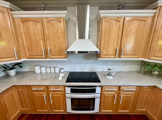 877 John Street, Bensenville, IL 60106