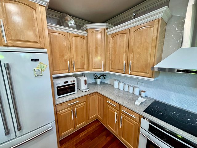 877 John Street, Bensenville, IL 60106
