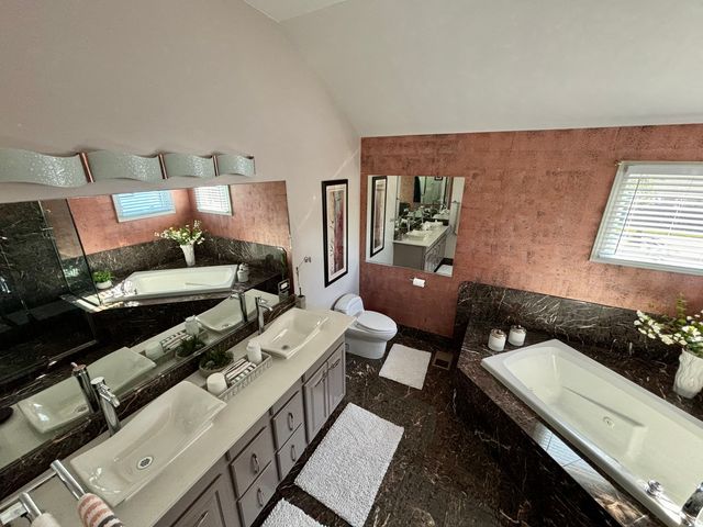 877 John Street, Bensenville, IL 60106