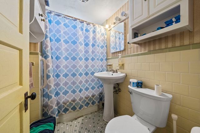 469-471 Washington Street, Braintree, MA 02184