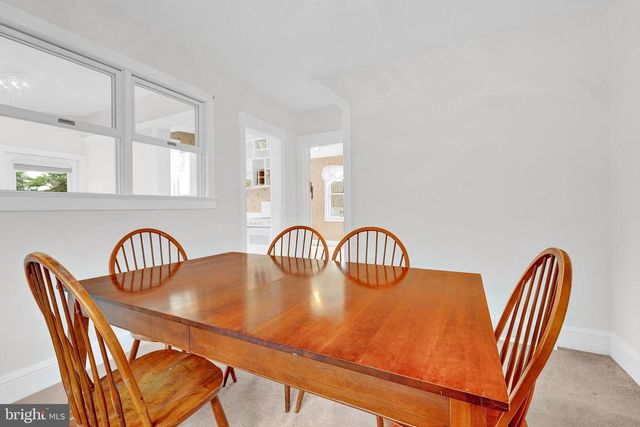 7 DIVERTY RD, Pennington, NJ 08534