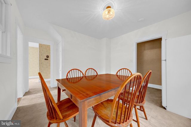 7 DIVERTY RD, Pennington, NJ 08534