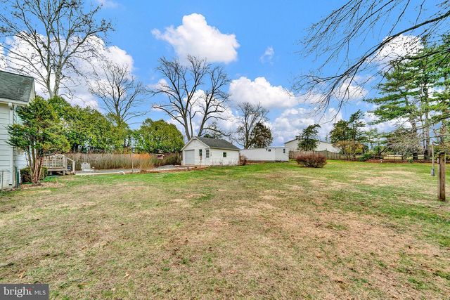 7 DIVERTY RD, Pennington, NJ 08534