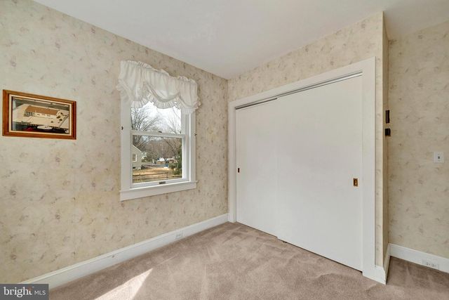 7 DIVERTY RD, Pennington, NJ 08534