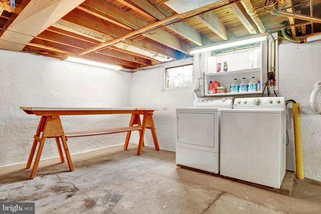 7 DIVERTY RD, Pennington, NJ 08534