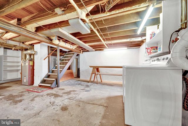 7 DIVERTY RD, Pennington, NJ 08534