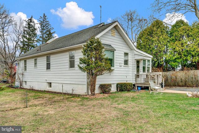 7 DIVERTY RD, Pennington, NJ 08534