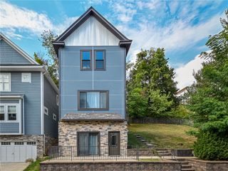 446 Wyola Street, Mt Washington, PA 15211