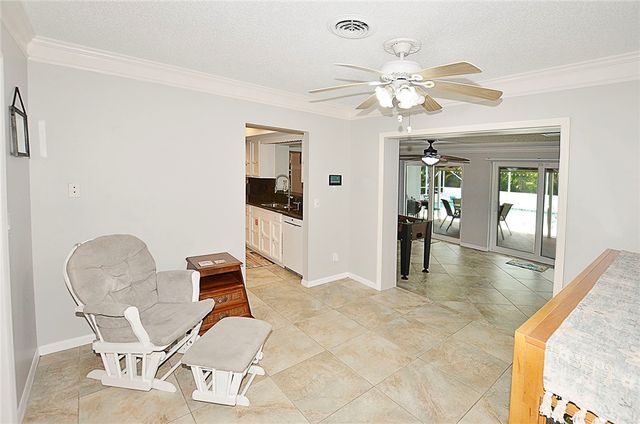 1325 42nd Avenue, Vero Beach, FL 32960
