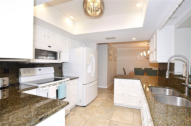 1325 42nd Avenue, Vero Beach, FL 32960