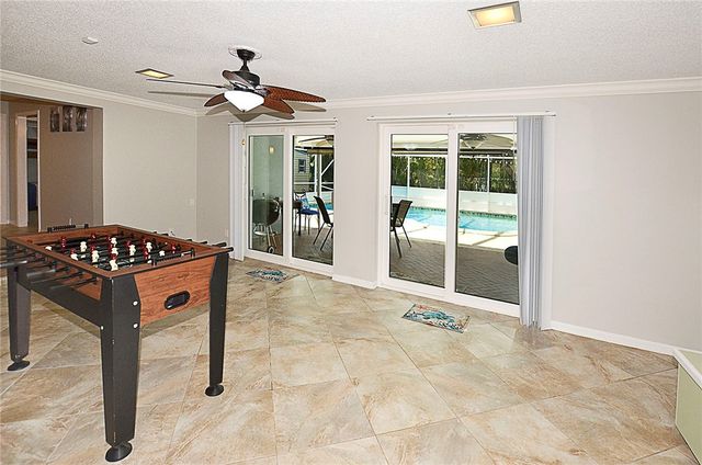 1325 42nd Avenue, Vero Beach, FL 32960