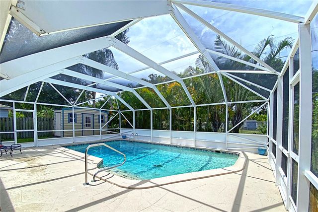 1325 42nd Avenue, Vero Beach, FL 32960
