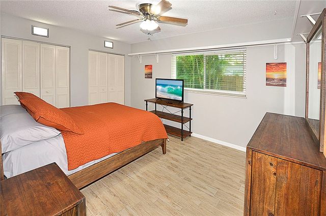 1325 42nd Avenue, Vero Beach, FL 32960
