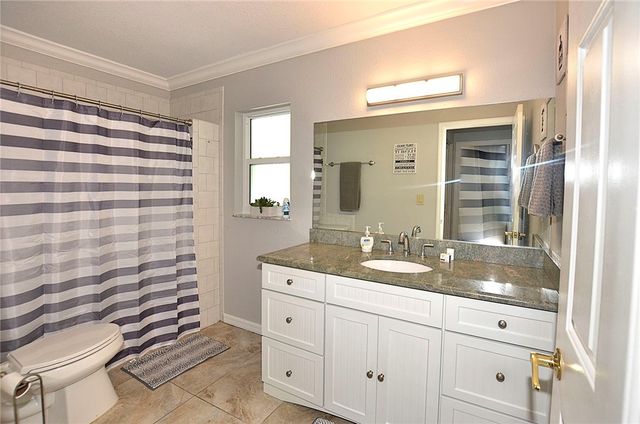 1325 42nd Avenue, Vero Beach, FL 32960
