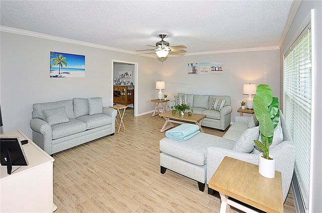 1325 42nd Avenue, Vero Beach, FL 32960