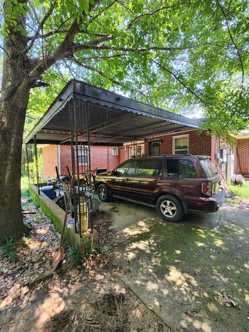 1435 E Alta Vista, Columbus, GA 31907