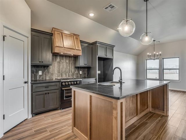 5105 Misty Wood Lane, Mustang, OK 73064