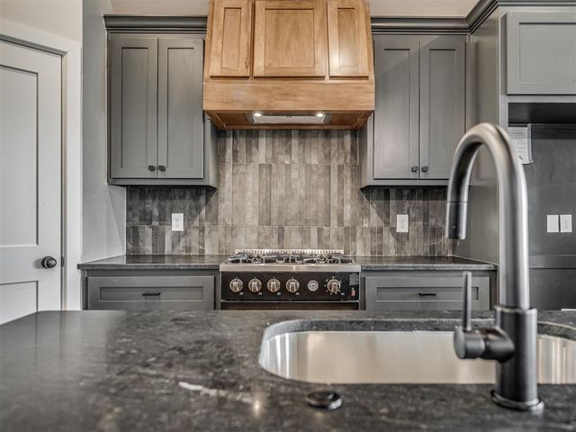 5105 Misty Wood Lane, Mustang, OK 73064