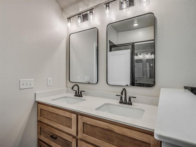 5105 Misty Wood Lane, Mustang, OK 73064