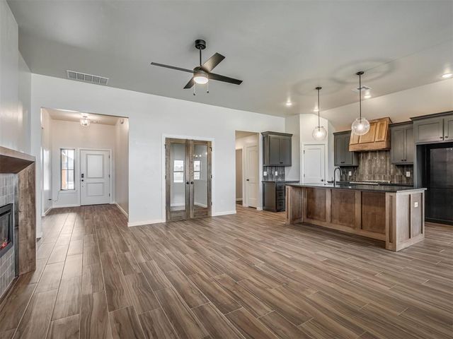 5105 Misty Wood Lane, Mustang, OK 73064