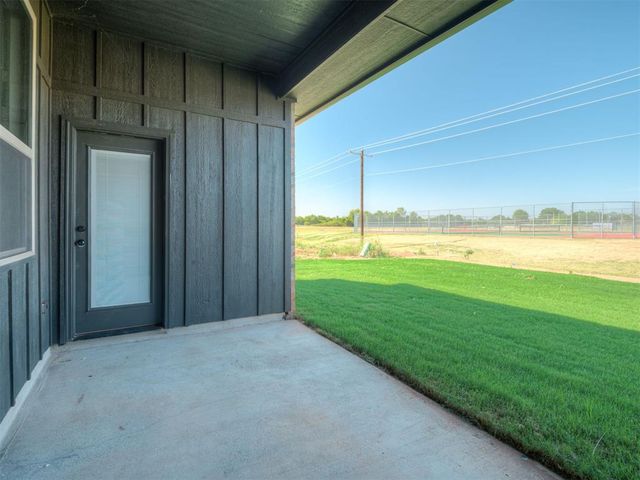5105 Misty Wood Lane, Mustang, OK 73064