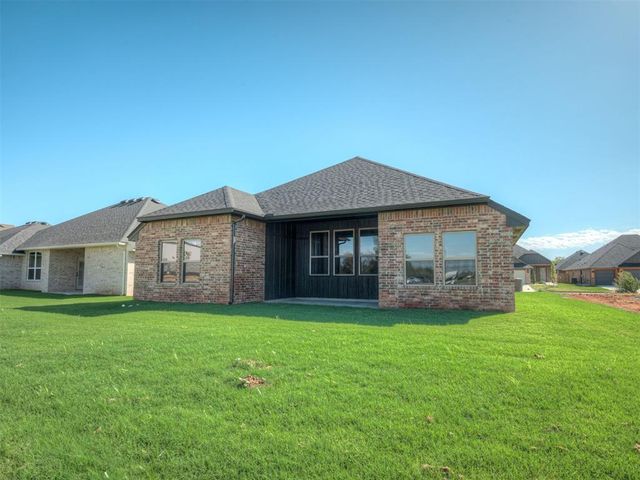 5105 Misty Wood Lane, Mustang, OK 73064