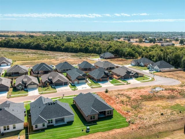 5105 Misty Wood Lane, Mustang, OK 73064