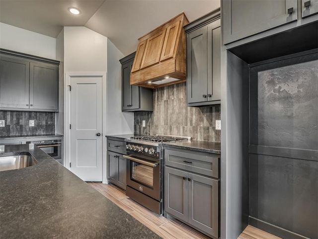 5105 Misty Wood Lane, Mustang, OK 73064