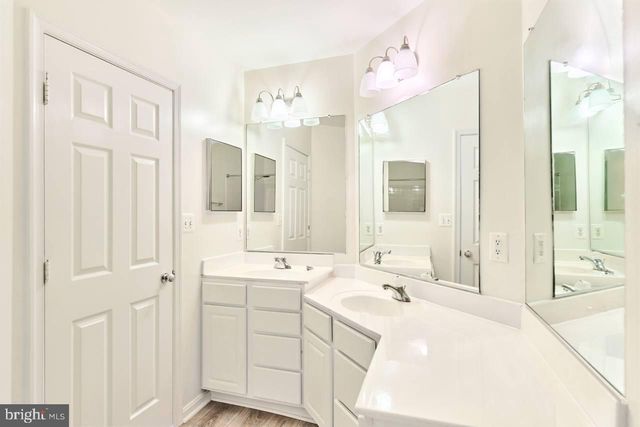 46358 PRYOR SQ, Sterling, VA 20165