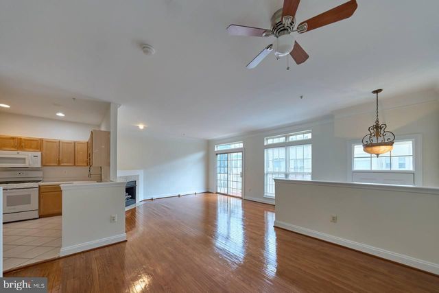 46358 PRYOR SQ, Sterling, VA 20165