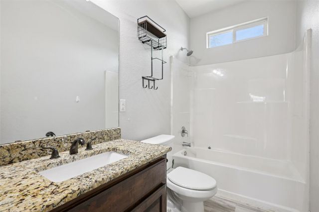 156 Fm 2571, Smithville, TX 78957