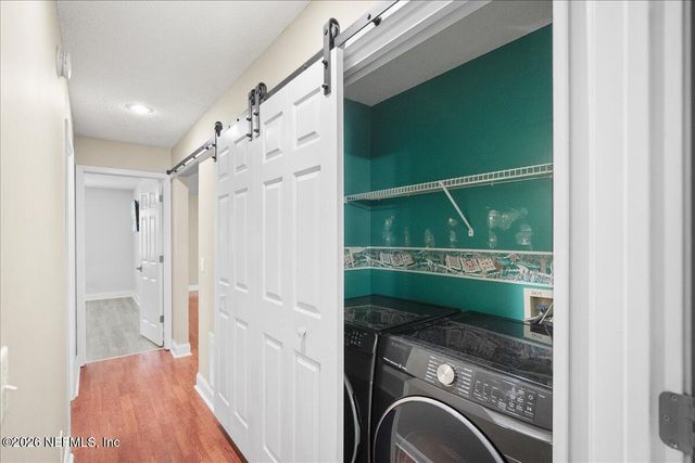 1594 POINT PARK Drive E, Jacksonville, FL 32225