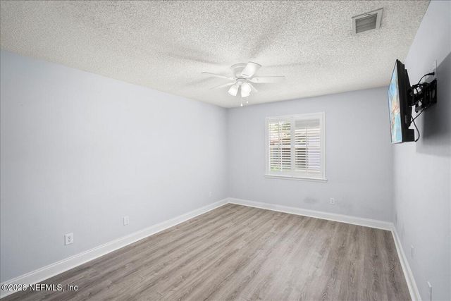 1594 POINT PARK Drive E, Jacksonville, FL 32225