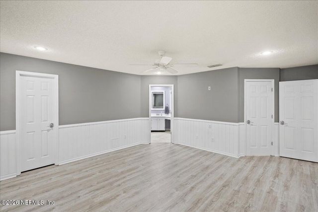 1594 POINT PARK Drive E, Jacksonville, FL 32225