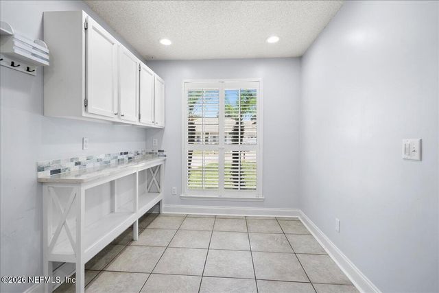 1594 POINT PARK Drive E, Jacksonville, FL 32225