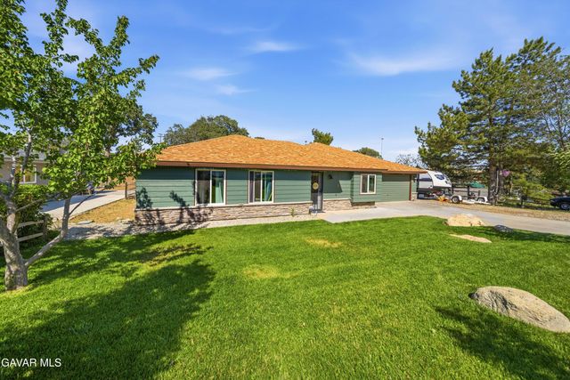 21904 Mariposa Road, Tehachapi, CA 93561
