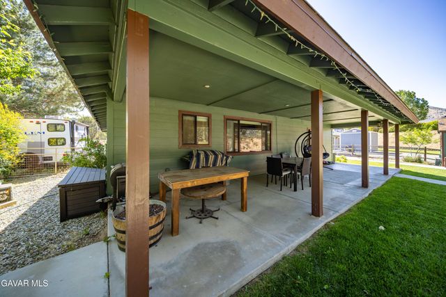 21904 Mariposa Road, Tehachapi, CA 93561
