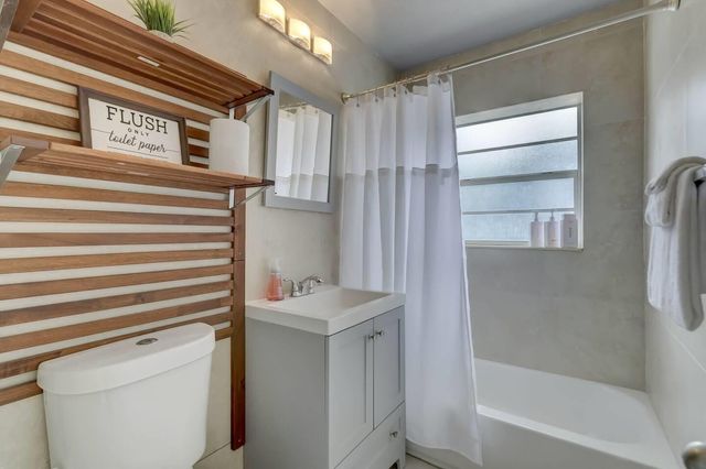 2740 NE 30th Place, Fort Lauderdale, FL 33306