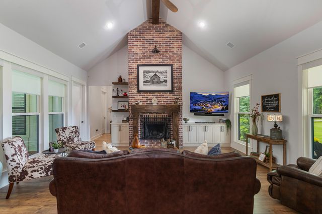 101 Temple Drive, Vinita, OK 74301