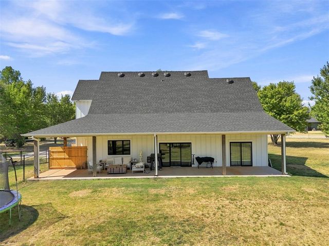 124 Kevin Lane, Tuttle, OK 73089