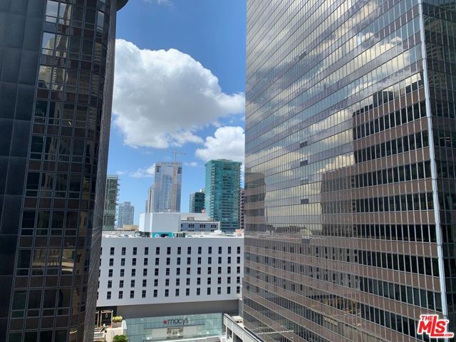 727 W 7th Street 1214, Los Angeles, CA 90017